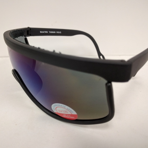 Vintage Ski/sports style 1 pc framed blade wrap around sunglasses - Picture 2 of 4